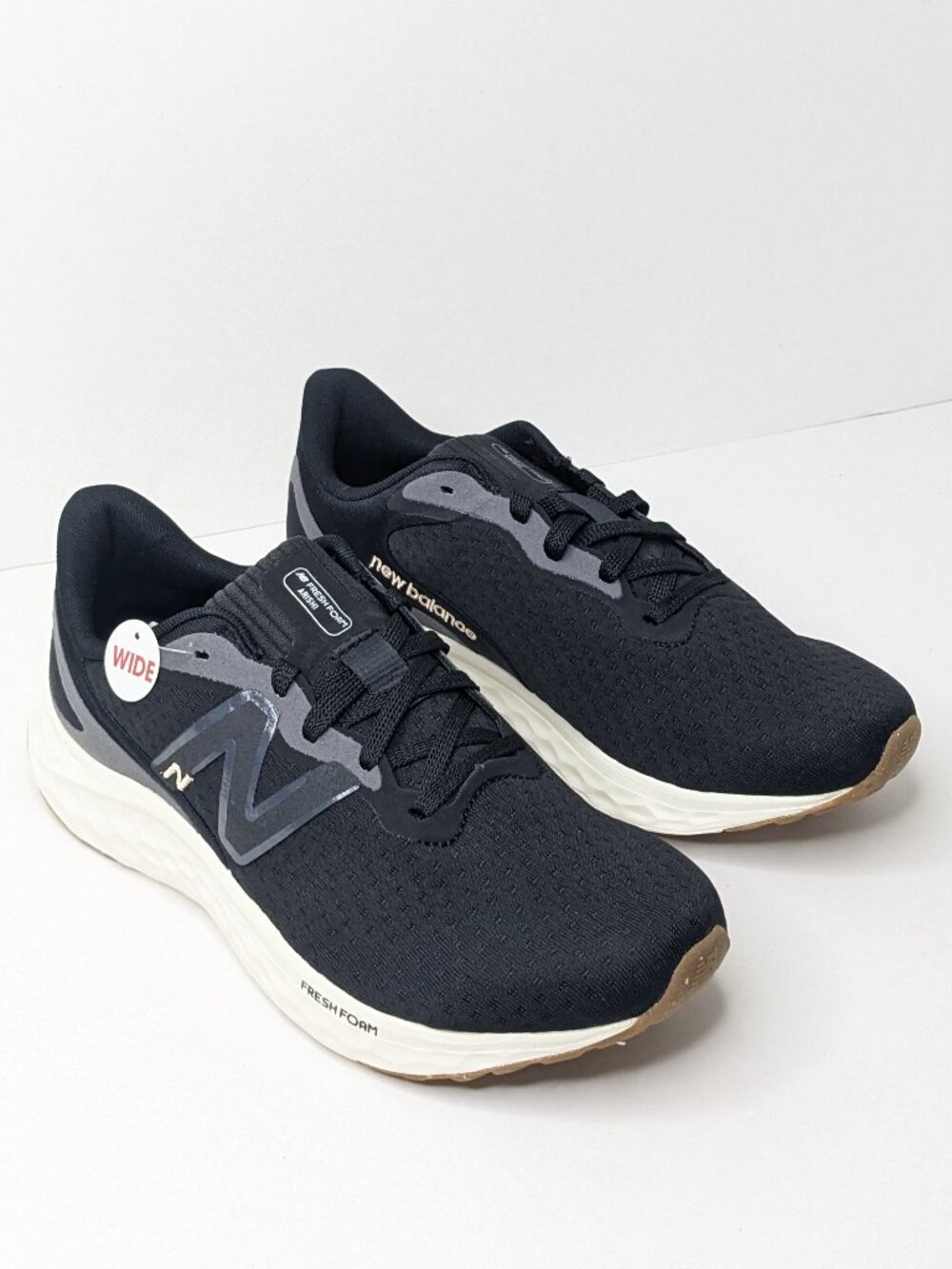 New Balance Fresh Foam Arishi V4 Running Shoes Black Womens 9 Wide